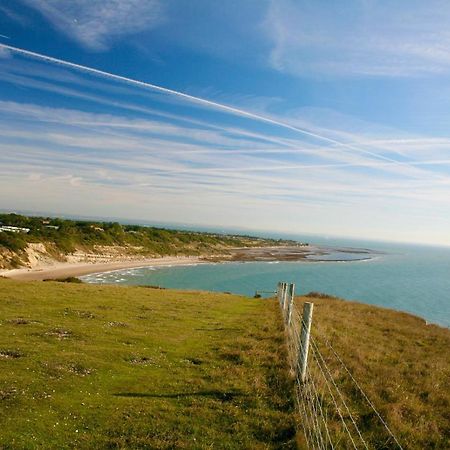 فندق "Trinity" At Whitecliff Bay Isle Of Wight- Yarborough View 4 بيمبريدج المظهر الخارجي الصورة