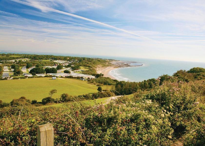 فندق "Trinity" At Whitecliff Bay Isle Of Wight- Yarborough View 4 بيمبريدج المظهر الخارجي الصورة