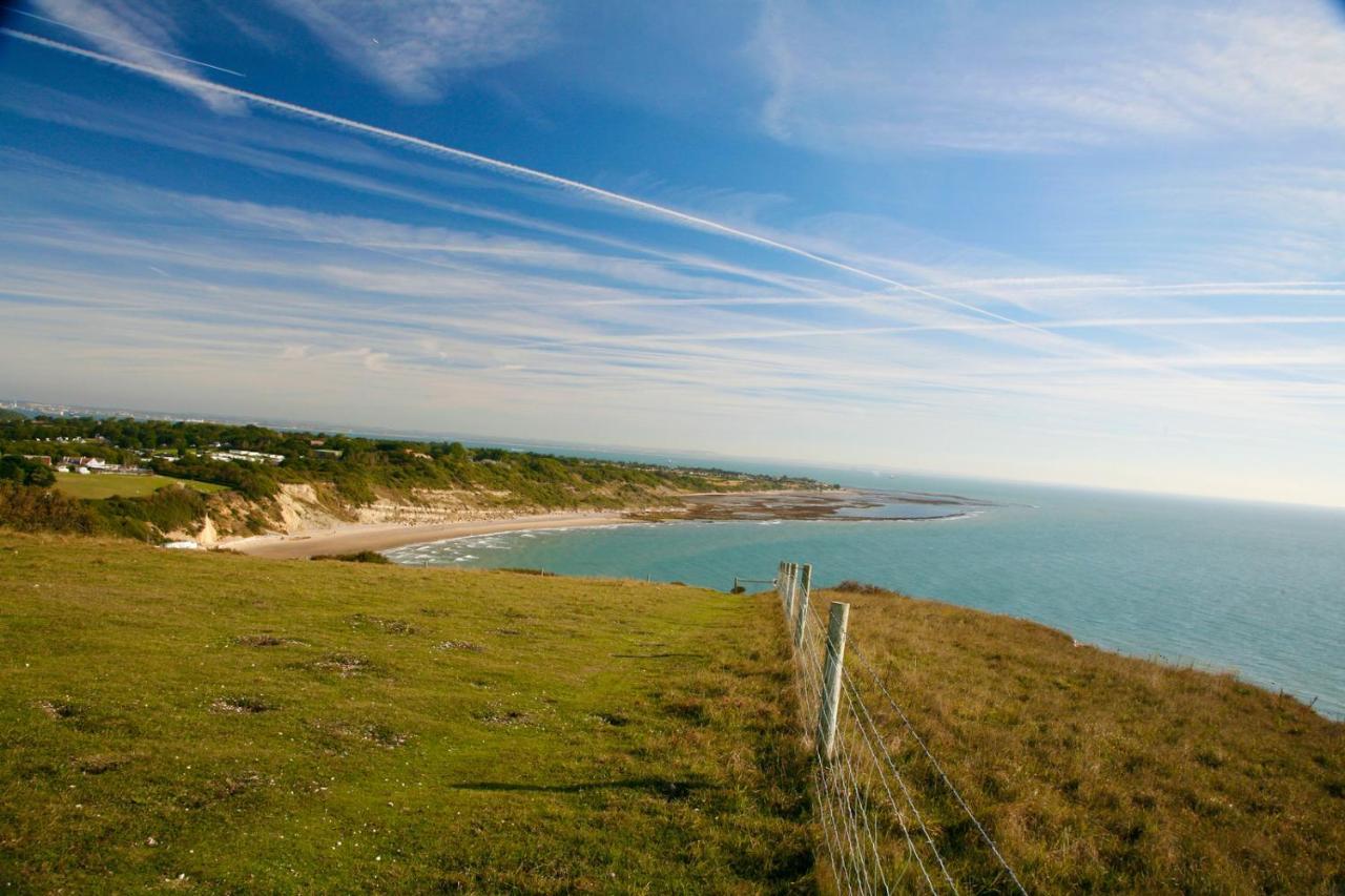 فندق "Trinity" At Whitecliff Bay Isle Of Wight- Yarborough View 4 بيمبريدج المظهر الخارجي الصورة