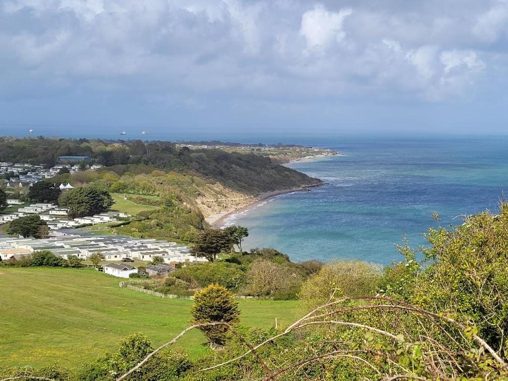 فندق "Trinity" At Whitecliff Bay Isle Of Wight- Yarborough View 4 بيمبريدج المظهر الخارجي الصورة