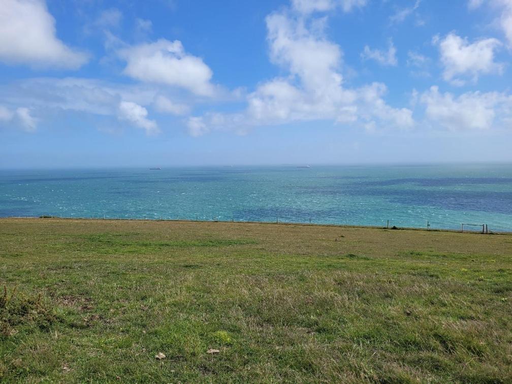 فندق "Trinity" At Whitecliff Bay Isle Of Wight- Yarborough View 4 بيمبريدج المظهر الخارجي الصورة