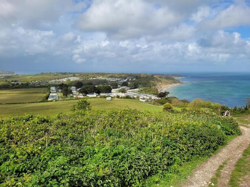 فندق "Trinity" At Whitecliff Bay Isle Of Wight- Yarborough View 4 بيمبريدج المظهر الخارجي الصورة